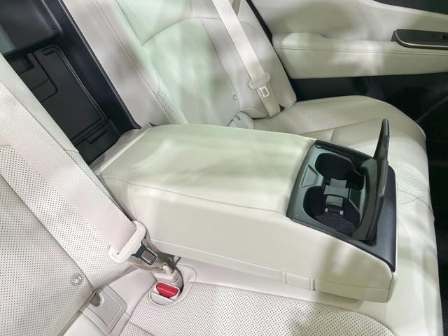 クラウンクロスオーバー Gアドバンスド・レザーパッケージ 4WD サイド・バックカメラ セーフティセンス レーダークルーズ ブラインドスポットモニター 禁煙車 Bluetooth接続 LEDヘッド オートマチックハイビーム ベージュ革シート シートヒーター(46枚目)