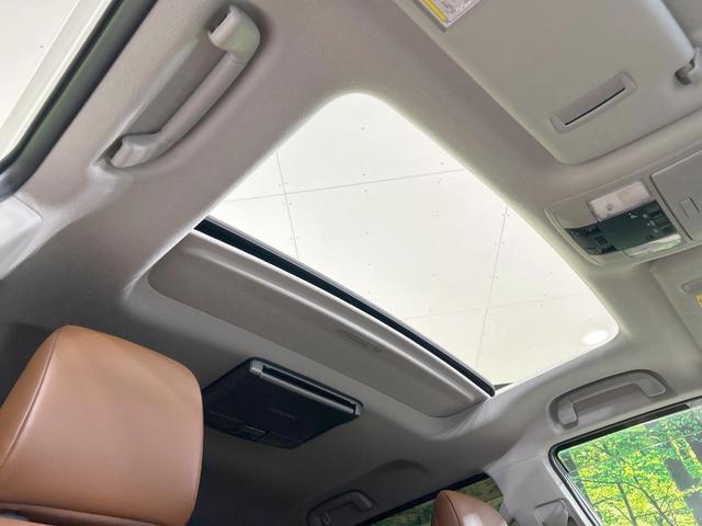 ランドクルーザープラド TX Lパッケージ 70thアニバーサリーリミテッド 7人乗り サンルーフ BIG-X9インチナビ フリップダウン バックカメラ セーフティセンス レーダークルーズ 禁煙車 レザーシート シートヒーター/エアコン コーナーセンサー レーンキープ(3枚目)