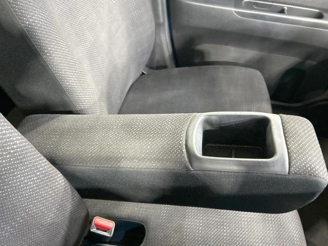 N-BOX 2トーンカラースタイル GターボSSパッケージ ターボ 両側電動スライド SDナビ 後席モニター バックカメラ シティブレーキ 禁煙車 シートヒーター スマートキー HIDヘッド ETC クルコン オートライト 純正14インチAW CD/DVD再生(44枚目)