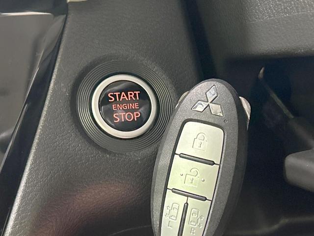 デリカミニ T プレミアム ターボ 両側電動ドア 全周囲カメラ e-アシスト マイパイロット レーダークルーズ 禁煙車 ETC ハーフレザーシート コーナーセンサ LEDヘッド シートヒーター スマートキー 純正15インチアルミ(37枚目)