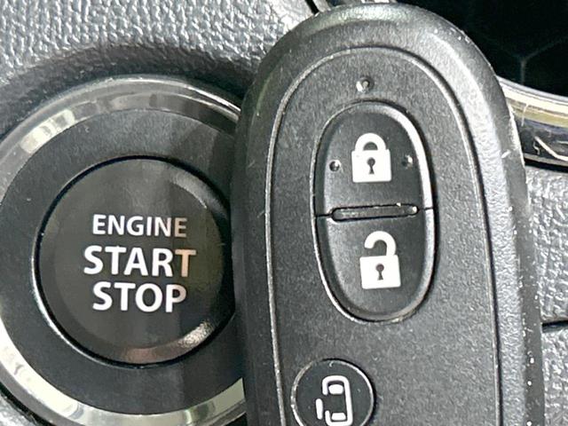 パレットSW リミテッド 電動スライドドア CDオーディオ 禁煙車 スマートキー HIDヘッド フォグライト オートライト 純正14インチアルミ オートエアコン 革巻きステアリング ステアリングスイッチ 盗難防止装置 CD再生(5枚目)