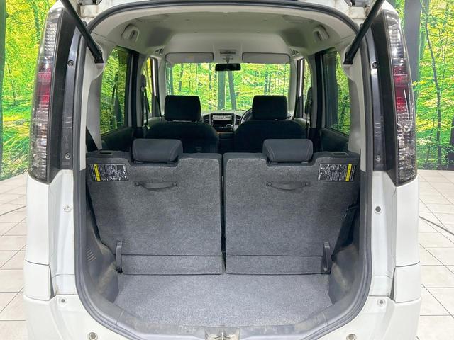 パレットSW リミテッド 電動スライドドア CDオーディオ 禁煙車 スマートキー HIDヘッド フォグライト オートライト 純正14インチアルミ オートエアコン 革巻きステアリング ステアリングスイッチ 盗難防止装置 CD再生(33枚目)