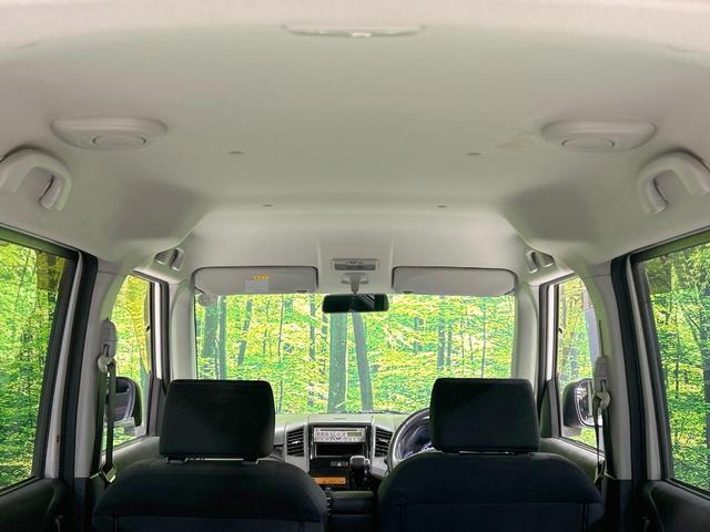 パレットSW リミテッド 電動スライドドア CDオーディオ 禁煙車 スマートキー HIDヘッド フォグライト オートライト 純正14インチアルミ オートエアコン 革巻きステアリング ステアリングスイッチ 盗難防止装置 CD再生(35枚目)