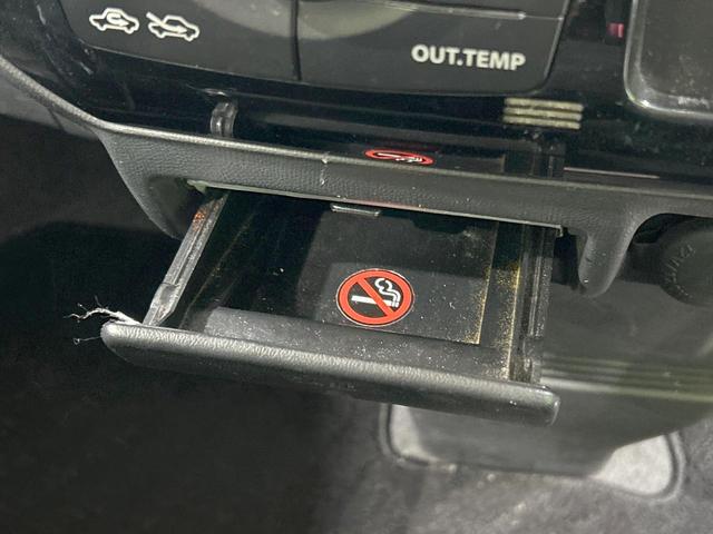 パレットSW リミテッド 電動スライドドア CDオーディオ 禁煙車 スマートキー HIDヘッド フォグライト オートライト 純正14インチアルミ オートエアコン 革巻きステアリング ステアリングスイッチ 盗難防止装置 CD再生(38枚目)