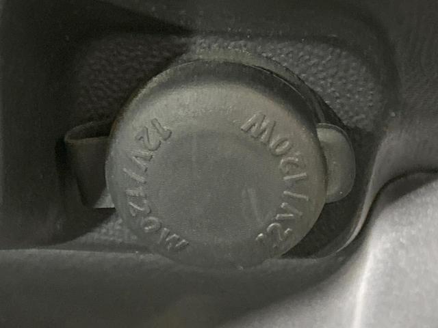 パレットSW リミテッド 電動スライドドア CDオーディオ 禁煙車 スマートキー HIDヘッド フォグライト オートライト 純正14インチアルミ オートエアコン 革巻きステアリング ステアリングスイッチ 盗難防止装置 CD再生(43枚目)