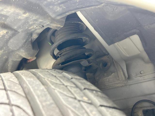 ノート X 純正SDナビ エマージェンシーブレーキ 禁煙車 ETC Bluetooth再生 スマートキー 純正14インチアルミ 盗難防止装置 横滑り防止装置 CD・DVD再生 アイドリングストップ(20枚目)