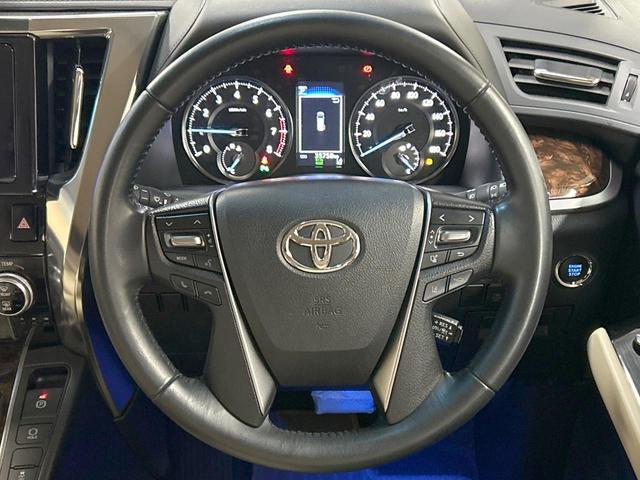 アルファード 2.5X 両側電動スライド 8型ナビ 後席モニター バックカメラ セーフティセンス レーダークルーズ 禁煙車 スマートキー LEDヘッド ETC オートハイビーム 車線逸脱警報 オートブレーキホールド フルセグ(12枚目)