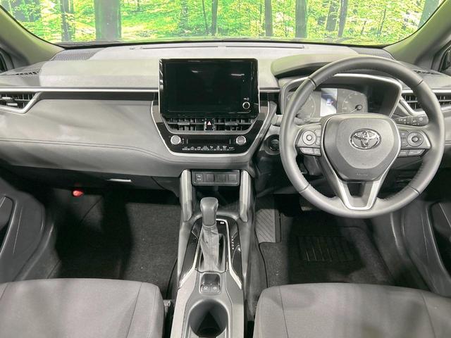カローラクロス ハイブリッド G バックカメラ セーフティセンス レーダークルーズ 禁煙車 Bluetooth接続 ETC 純正8型ディスプレイ スマートキー LEDヘッド&フォグ オートライト オートエアコン 電動パーキングブレーキ(2枚目)