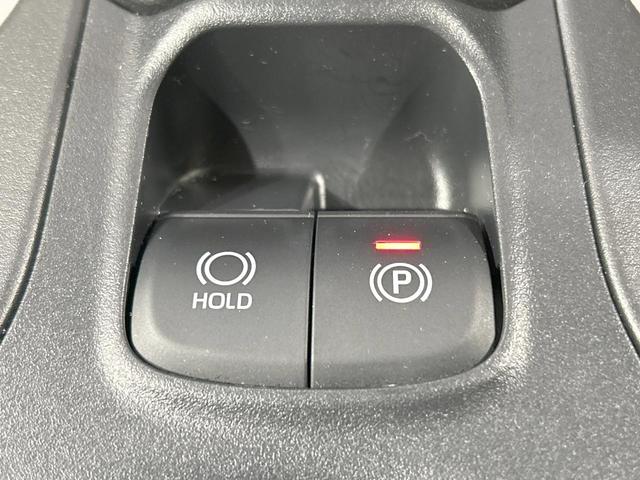 カローラクロス ハイブリッド G バックカメラ セーフティセンス レーダークルーズ 禁煙車 Bluetooth接続 ETC 純正8型ディスプレイ スマートキー LEDヘッド&フォグ オートライト オートエアコン 電動パーキングブレーキ(31枚目)