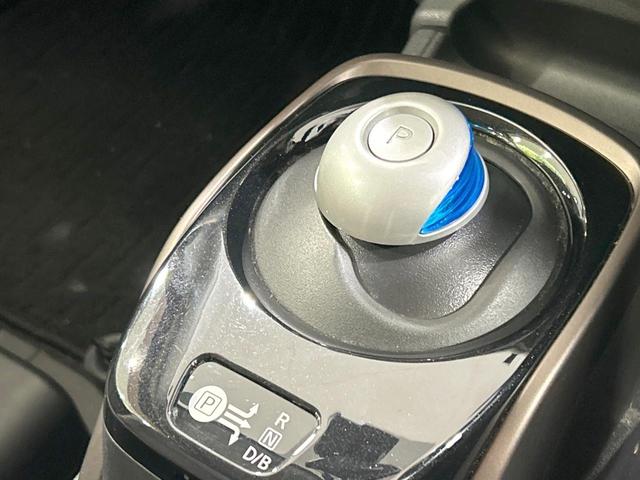 ノート e-パワー メダリスト 純正ナビ 全周囲カメラ エマージェンシーブレーキ 禁煙車 Bluetooth接続 ETC デジタルインナーミラー スマートキー LEDヘッド オートライト オートエアコン 純正15インチAW(30枚目)