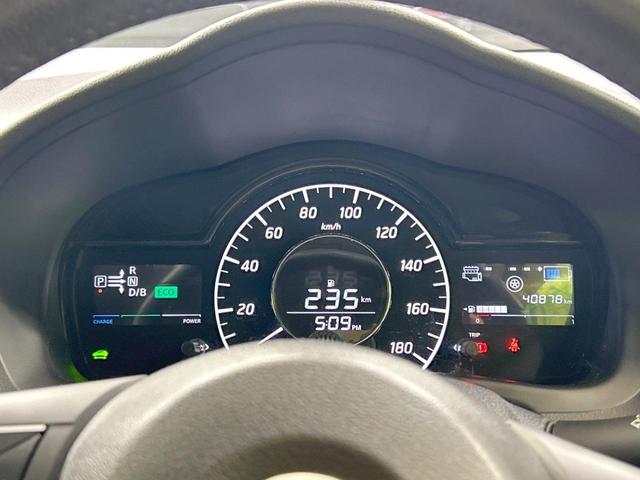ノート e-パワー メダリスト 純正ナビ 全周囲カメラ エマージェンシーブレーキ 禁煙車 Bluetooth接続 ETC デジタルインナーミラー スマートキー LEDヘッド オートライト オートエアコン 純正15インチAW(49枚目)
