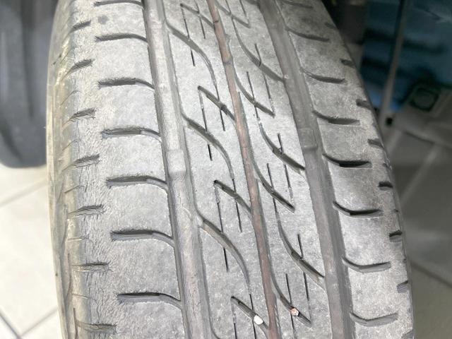 フィット Ｇ　禁煙車　ＣＤオーディオ　キーレスエントリー　エアコン　電動ドアミラー　バニティミラー　ＡＵＸ接続　パワーウィンドウ　衝突安全ボディ　ドアバイザー　盗難防止システム　パワーステアリング（26枚目）