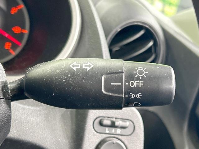 フィット Ｇ　禁煙車　ＣＤオーディオ　キーレスエントリー　エアコン　電動ドアミラー　バニティミラー　ＡＵＸ接続　パワーウィンドウ　衝突安全ボディ　ドアバイザー　盗難防止システム　パワーステアリング（40枚目）