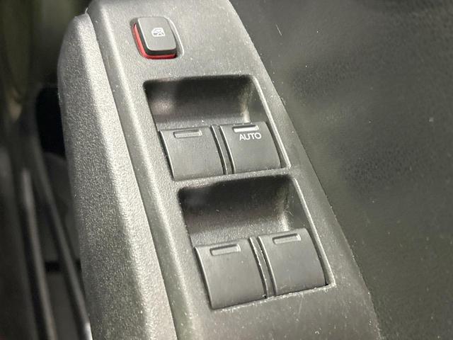 フィット Ｇ　禁煙車　ＣＤオーディオ　キーレスエントリー　エアコン　電動ドアミラー　バニティミラー　ＡＵＸ接続　パワーウィンドウ　衝突安全ボディ　ドアバイザー　盗難防止システム　パワーステアリング（41枚目）