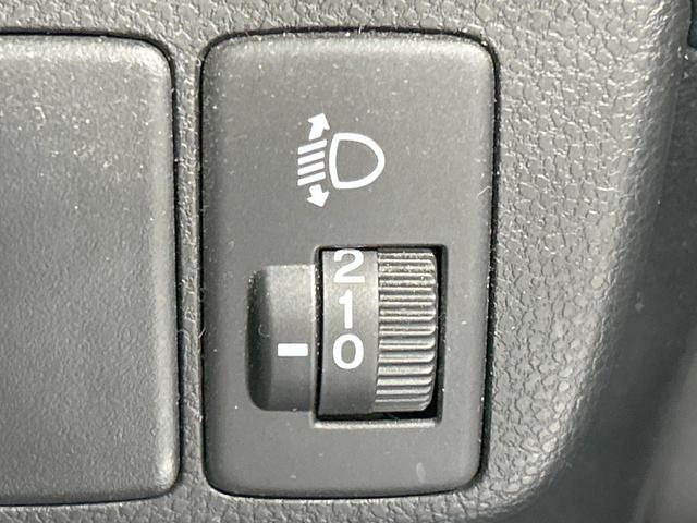 フィット Ｇ　禁煙車　ＣＤオーディオ　キーレスエントリー　エアコン　電動ドアミラー　バニティミラー　ＡＵＸ接続　パワーウィンドウ　衝突安全ボディ　ドアバイザー　盗難防止システム　パワーステアリング（42枚目）