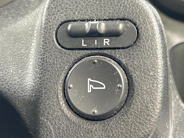 フィット Ｇ　禁煙車　ＣＤオーディオ　キーレスエントリー　エアコン　電動ドアミラー　バニティミラー　ＡＵＸ接続　パワーウィンドウ　衝突安全ボディ　ドアバイザー　盗難防止システム　パワーステアリング（43枚目）