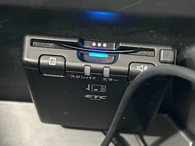 Ｎ－ＢＯＸカスタム Ｇ・ターボパッケージ　純正ナビ　バックカメラ　両側電動スライドドア　クルーズコントロール　禁煙車　Ｂｌｕｅｔｏｏｔｈ再生　ＥＴＣ　ＨＩＤヘッド　パドルシフト　純正１５インチＡＷ　純正革巻きステアリング　スマートキー（7枚目）