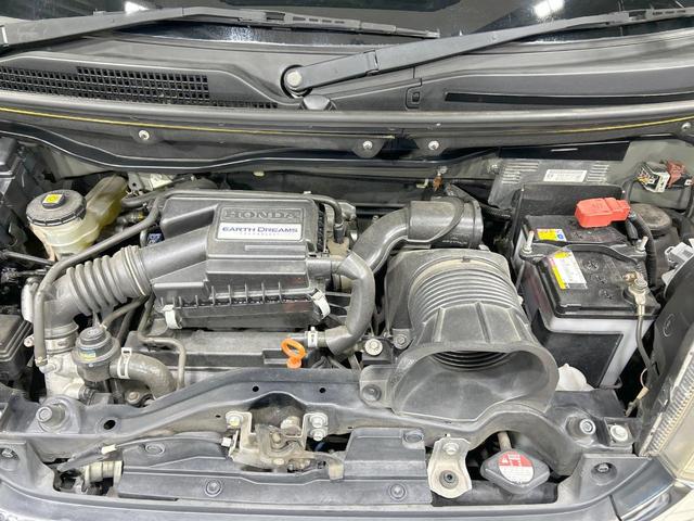 Ｎ－ＢＯＸカスタム Ｇ・ターボパッケージ　純正ナビ　バックカメラ　両側電動スライドドア　クルーズコントロール　禁煙車　Ｂｌｕｅｔｏｏｔｈ再生　ＥＴＣ　ＨＩＤヘッド　パドルシフト　純正１５インチＡＷ　純正革巻きステアリング　スマートキー（18枚目）