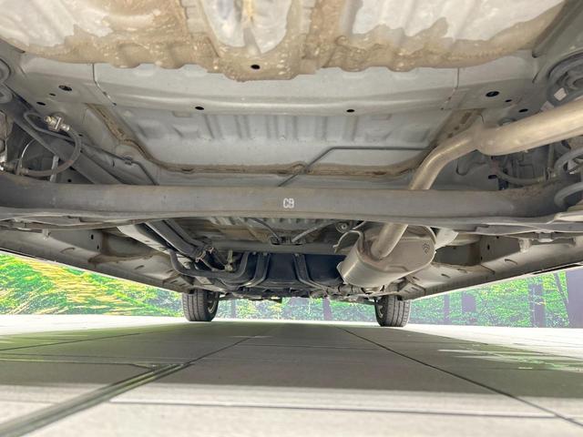 Ｎ－ＢＯＸカスタム Ｇ・ターボパッケージ　純正ナビ　バックカメラ　両側電動スライドドア　クルーズコントロール　禁煙車　Ｂｌｕｅｔｏｏｔｈ再生　ＥＴＣ　ＨＩＤヘッド　パドルシフト　純正１５インチＡＷ　純正革巻きステアリング　スマートキー（19枚目）