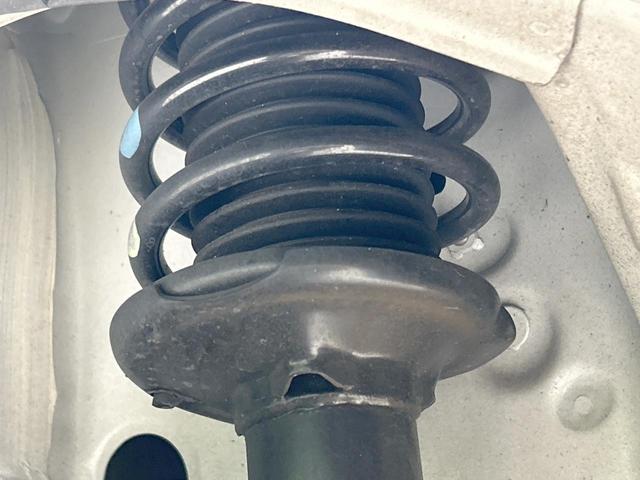 アルト S セーフティサポート 禁煙車 ETC シートヒーター CD再生 プライバシーガラス 電動格納ミラー シートリフター オートハイビーム キーレスエントリー リアワイパー パーキングセンサー 車線逸脱警報(20枚目)