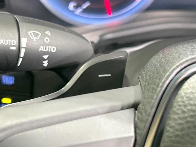 クラウンハイブリッド Ｓ　スポーツスタイル　サンルーフ　純正９型ナビ　バックカメラ　セーフティセンス　レーダークルーズ　禁煙車　ハーフレザーシート　コーナーセンサー　スマートキー　ＬＥＤヘッド　ＥＴＣ　純正１８インチＡＷ　純正革巻きステアリング（52枚目）