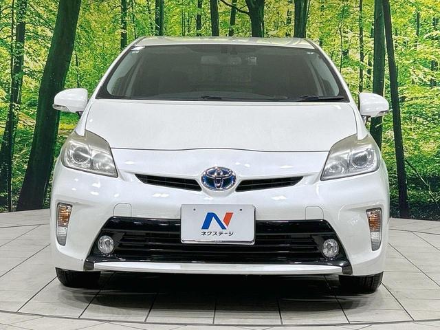 プリウス Ｇ　８型ナビ　バックカメラ　クルーズコントロール　禁煙車　パワーシート　ＥＴＣ　Ｂｌｕｅｔｏｏｔｈ再生　ＨＩＤヘッド　ハーフレザーシート　オートエアコン　純正１５インチＡＷ　純正革巻きステアリング（14枚目）