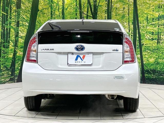 プリウス Ｇ　８型ナビ　バックカメラ　クルーズコントロール　禁煙車　パワーシート　ＥＴＣ　Ｂｌｕｅｔｏｏｔｈ再生　ＨＩＤヘッド　ハーフレザーシート　オートエアコン　純正１５インチＡＷ　純正革巻きステアリング（15枚目）