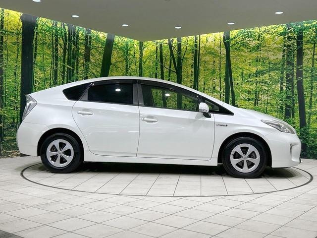プリウス Ｇ　８型ナビ　バックカメラ　クルーズコントロール　禁煙車　パワーシート　ＥＴＣ　Ｂｌｕｅｔｏｏｔｈ再生　ＨＩＤヘッド　ハーフレザーシート　オートエアコン　純正１５インチＡＷ　純正革巻きステアリング（27枚目）