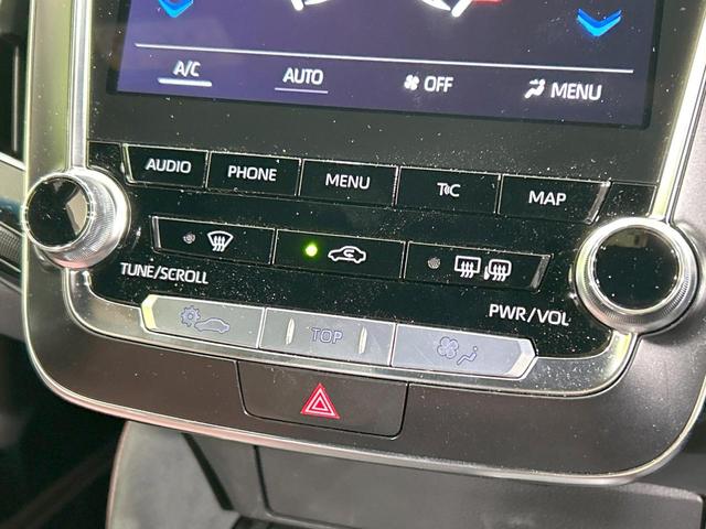 クラウンハイブリッド ＲＳアドバンス　純正ナビ　バックカメラ　セーフティセンス　レーダークルーズ　ブラインドスポットモニター　禁煙車　ハーフレザーシート　メモリー機能付きパワーシート　前席シートヒーター　ＬＥＤヘッド＆フォグ　オートライト（7枚目）