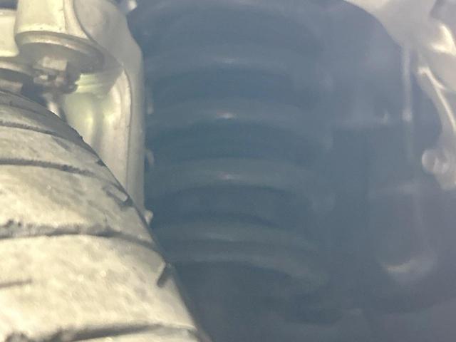 クラウンハイブリッド ＲＳアドバンス　純正ナビ　バックカメラ　セーフティセンス　レーダークルーズ　ブラインドスポットモニター　禁煙車　ハーフレザーシート　メモリー機能付きパワーシート　前席シートヒーター　ＬＥＤヘッド＆フォグ　オートライト（20枚目）