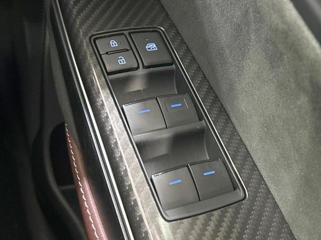 クラウンハイブリッド ＲＳアドバンス　純正ナビ　バックカメラ　セーフティセンス　レーダークルーズ　ブラインドスポットモニター　禁煙車　ハーフレザーシート　メモリー機能付きパワーシート　前席シートヒーター　ＬＥＤヘッド＆フォグ　オートライト（49枚目）