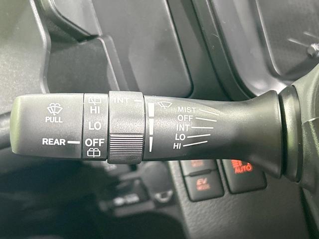 プロボックス ハイブリッドＦ　登録済未使用車　セーフティセンス　バックカメラ　オートマチックハイビーム　ＡＣ１００Ｖ電源　キーレスエントリー　前席パワーウィンドウ　電動格納ミラー　車線逸脱警報　自動防眩インナーミラー（41枚目）