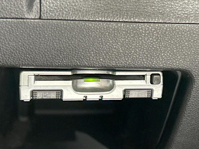 タント カスタムＲＳ　トップエディションＳＡＩＩ　ＨＤＤナビ　バックカメラ　スマートアシスト　両側電動ドア　禁煙車　Ｂｌｕｅｔｏｏｔｈ接続　ＥＴＣ　ＬＥＤヘッド＆フォグ　オートエアコン　オートライト　ハーフレザーシート　スマートキー　盗難防止システム（7枚目）