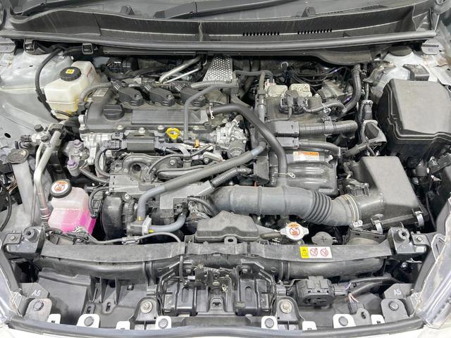 ヤリス ハイブリッドX バックカメラ セーフティセンス レーダークルーズ 禁煙車 Bluetooth再生 ETC2.0 純正ディスプレイ キーレスエントリー オートエアコン オートライト 電動格納ミラー 車線逸脱警報(18枚目)