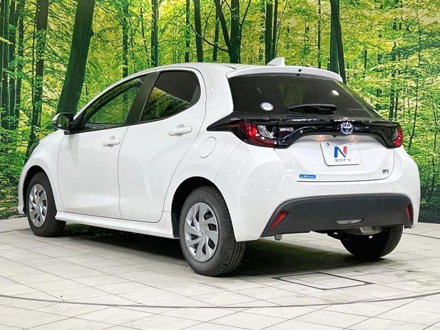 ヤリス ハイブリッドX バックカメラ セーフティセンス レーダークルーズ 禁煙車 Bluetooth再生 ETC2.0 純正ディスプレイ キーレスエントリー オートエアコン オートライト 電動格納ミラー 車線逸脱警報(26枚目)