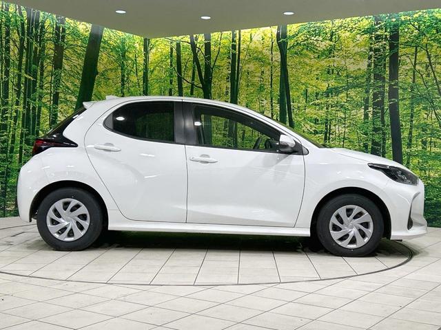 ヤリス ハイブリッドX バックカメラ セーフティセンス レーダークルーズ 禁煙車 Bluetooth再生 ETC2.0 純正ディスプレイ キーレスエントリー オートエアコン オートライト 電動格納ミラー 車線逸脱警報(27枚目)