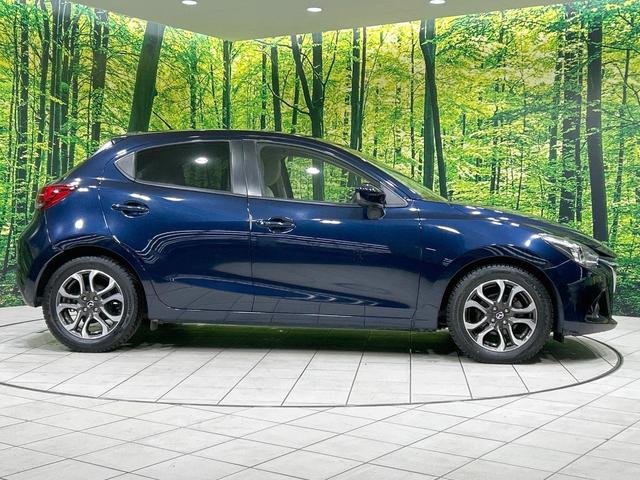 デミオ XDツーリング Lパッケージ ディーゼル バックカメラ シティブレーキサポート 禁煙車 レザーシート スマートキー LEDヘッド ETC クルコン 純正16インチアルミ オートライト Bluetooth接続(27枚目)