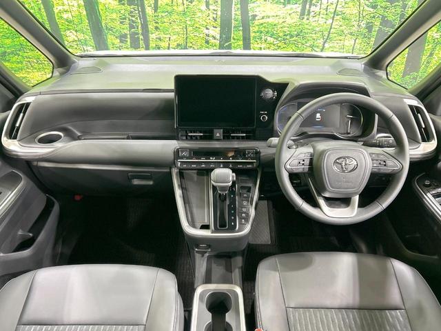 ノア ハイブリッドS-Z 純正10型ナビ バックカメラ 両側電動スライドドア AC100V電源 セーフティセンス レーダークルーズ 禁煙車 ハーフレザーシート コーナーセンサー レーンキープ スマートキー LEDヘッド ETC(2枚目)