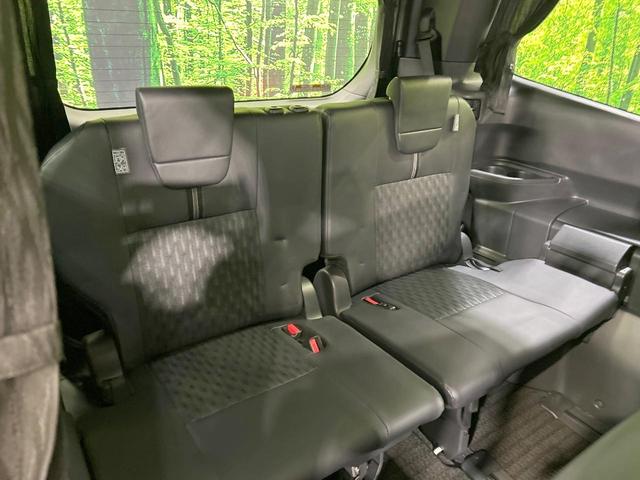 ノア ハイブリッドS-Z 純正10型ナビ バックカメラ 両側電動スライドドア AC100V電源 セーフティセンス レーダークルーズ 禁煙車 ハーフレザーシート コーナーセンサー レーンキープ スマートキー LEDヘッド ETC(10枚目)