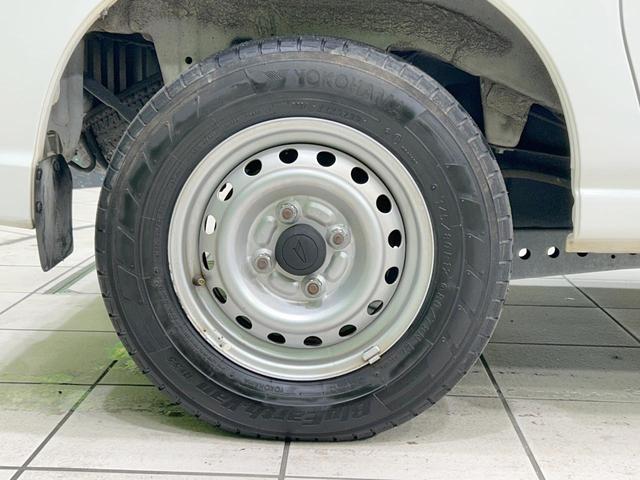 ハイゼットカーゴ ＤＸ　ＳＡＩＩＩ　スマートアシスト　禁煙車　コーナーセンサー　オートハイビーム　キーレスエントリー　プライバシーガラス　横滑り防止装置　パワーウィンドウ　アイドリングストップ　盗難防止装置　衝突安全ボディ（29枚目）