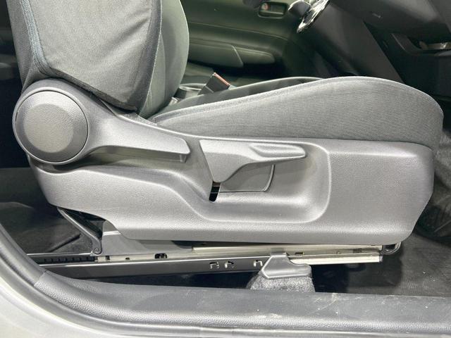 アクア Ｘ　純正ナビ　ＡＣ１００Ｖ電源　セーフティセンス　レーダークルーズ　禁煙車　クリアランスソナー　レーンアシスト　スマートキー　ＬＥＤヘッド　オートマチックハイビーム　オートエアコン　Ｂｌｕｅｔｏｏｔｈ（52枚目）