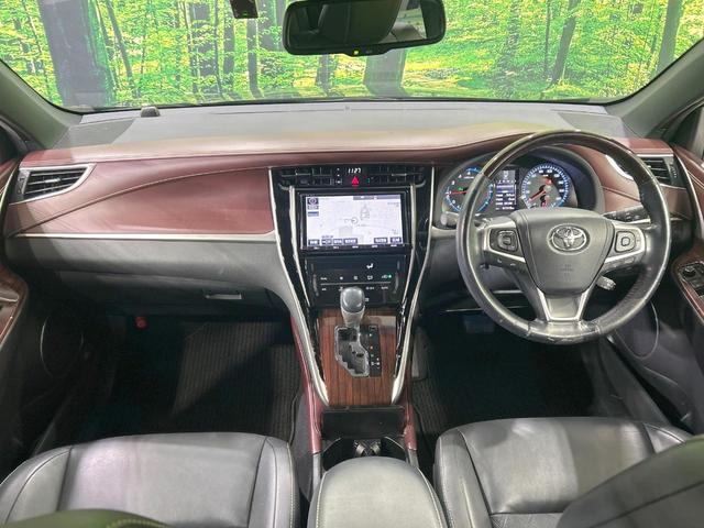 ハリアー プレミアム 純正9型ナビ バックカメラ プリクラッシュセーフティ レーダークルーズ 禁煙車 パワーバックドア ハーフレザーシート パワーシート クリアランスソナー LEDヘッド ETC2.0 純正18インチアルミ(2枚目)