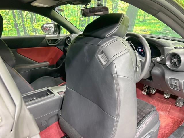 ＧＲ８６ ＲＺ　６ＭＴ　バックカメラ　クルコン　ブラインドスポットモニター　禁煙車　９型ディスプレイ　Ｂｌｕｅｔｏｏｔｈ接続　ＥＴＣ　ハーフレザーシート　前席シートヒーター　ＬＥＤヘッド　オートライト　リアフォグ（38枚目）