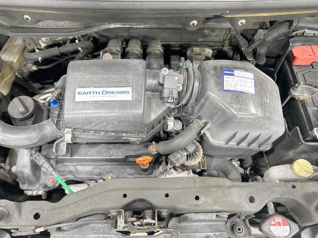 Ｎ－ＢＯＸカスタム Ｇ・Ｌパッケージ　電動スライド　バックカメラ　禁煙車　スマートキー　ＨＩＤヘッド　オートライト　オートエアコン　純正１４インチＡＷ　ＣＤ／ＤＶＤ再生　地デジ　ＨＩＤフォグ　アイドリングストップ　プライバシーガラス（18枚目）