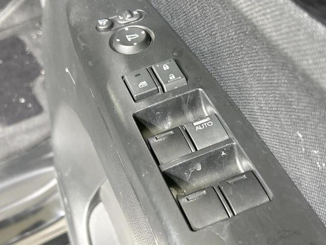 Ｎ－ＢＯＸカスタム Ｇ・Ｌパッケージ　電動スライド　バックカメラ　禁煙車　スマートキー　ＨＩＤヘッド　オートライト　オートエアコン　純正１４インチＡＷ　ＣＤ／ＤＶＤ再生　地デジ　ＨＩＤフォグ　アイドリングストップ　プライバシーガラス（41枚目）