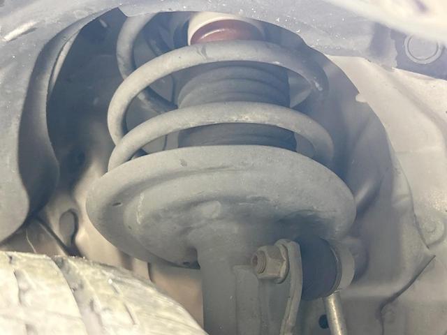 スペイド G 純正ナビ バックカメラ 電動スライド 禁煙車 Bluetooth再生 ETC HIDヘッド オートライト オートエアコン スマートキー 純正革巻きステアリング プッシュスタート CD/DVD再生(20枚目)