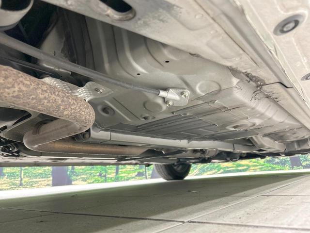 スペイド G 純正ナビ バックカメラ 電動スライド 禁煙車 Bluetooth再生 ETC HIDヘッド オートライト オートエアコン スマートキー 純正革巻きステアリング プッシュスタート CD/DVD再生(22枚目)