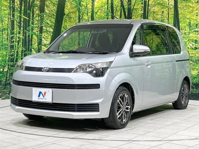 スペイド G 純正ナビ バックカメラ 電動スライド 禁煙車 Bluetooth再生 ETC HIDヘッド オートライト オートエアコン スマートキー 純正革巻きステアリング プッシュスタート CD/DVD再生(24枚目)