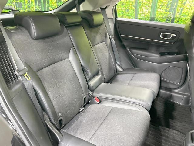 ヴェゼル ｅ：ＨＥＶ　Ｚ　純正ナビ　バックカメラ　ホンダセンシング　アダプティブクルーズ　ブラインドスポットモニター　禁煙車　Ｂｌｕｅｔｏｏｔｈ再生　ＥＴＣ２．０　ＬＥＤヘッド＆フォグ　電動リアゲート　前席シートヒーター（9枚目）