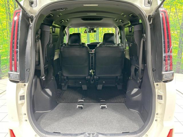 ノア Ｓｉ　ダブルバイビーＩＩ　ＢＩＧ－Ｘ１１型ナビ　バックカメラ　セーフティセンス　クルコン　両側電動ドア　禁煙車　Ｂｌｕｅｔｏｏｔｈ再生　ＥＴＣ　ＬＥＤヘッド＆フォグ　オートマチックハイビーム　クリアランスソナー　ハーフレザー（11枚目）